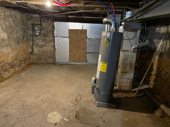 5th image of 5131 Ludlow St