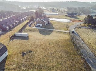 3188 Midway Rd #2, Lenoir City, TN 37772