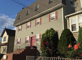 73 Bodine St #3A, Staten Island, NY 10310