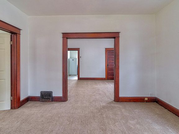 5th image of 1423 Olive St