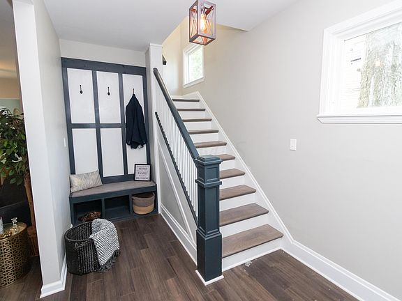 4th image of 521 Southwood Ave