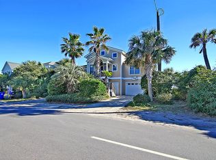 211 E Arctic Ave, Folly Beach, SC 29439