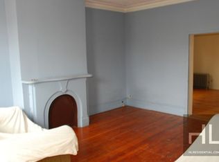 2144 43rd St, Astoria, NY 11105