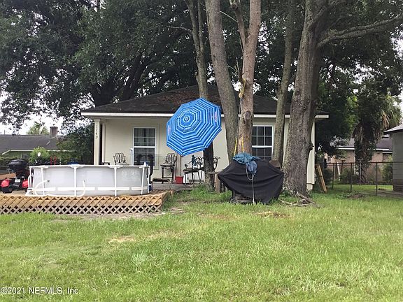 2nd image of 1749 McMillan St