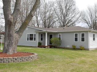 100 N Bend Dr, Fairview Heights, IL 62208