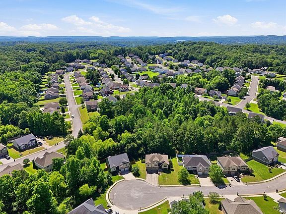 4th image of 9023 Wood Dale Ln #202