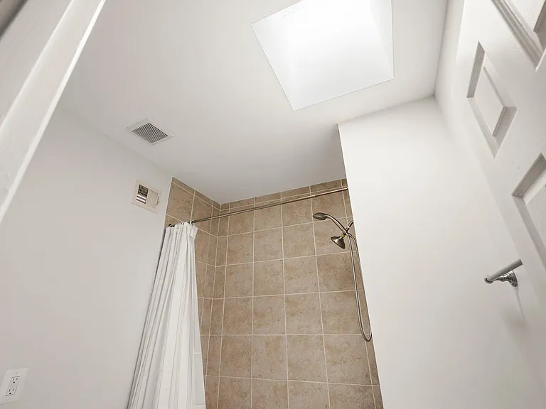 520 Jefferson St NW — Photo 30