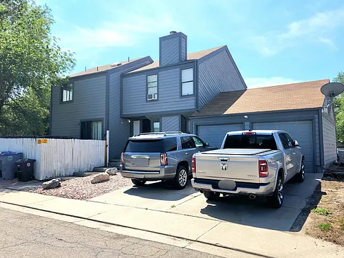 1015 Hover St #1 Photo 1