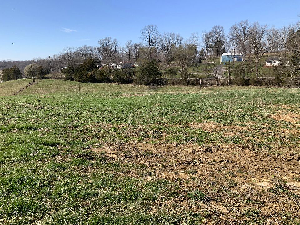 2nd image of 1951 Mill Creek Pike