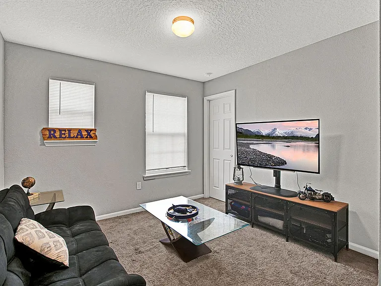 8272 Victory Crossing Blvd — Photo 15