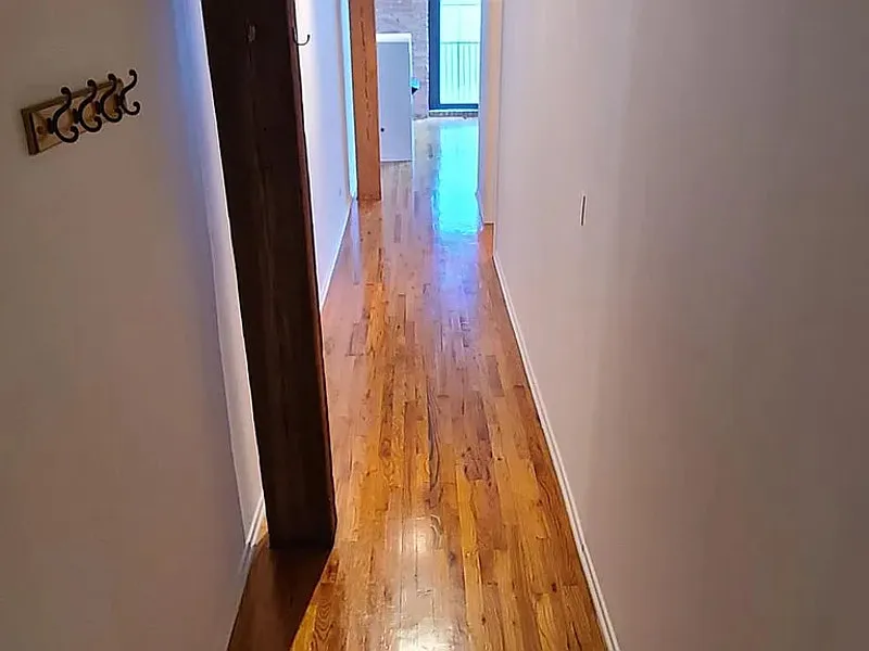 1 bed, 1.0 bath, 860 sqft, $1,880 — Photo 3