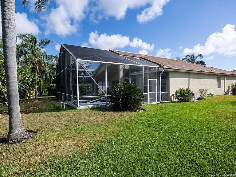 2096 NW Marsh Rabbit Ln — Photo 24