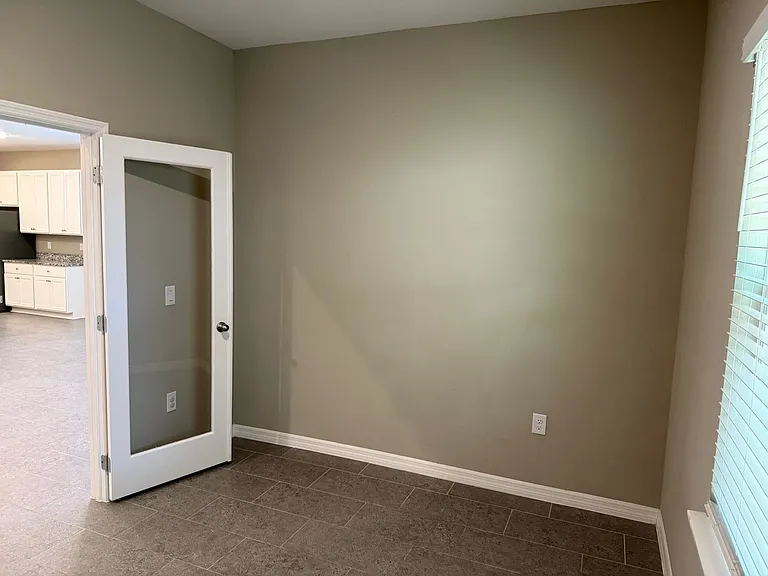 1053 Bradford Ridge Dr — Photo 23