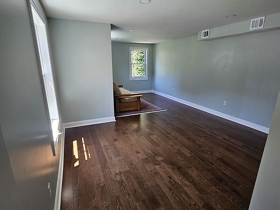3rd image of 89 4th St