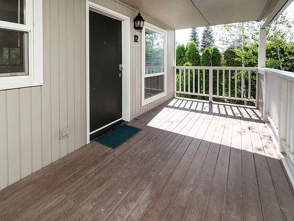 1439 Juniper St #12_0038 copy>