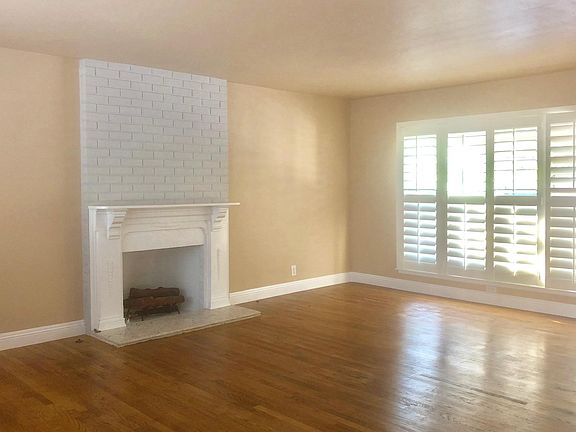 2nd image of 11401 Kearney Way