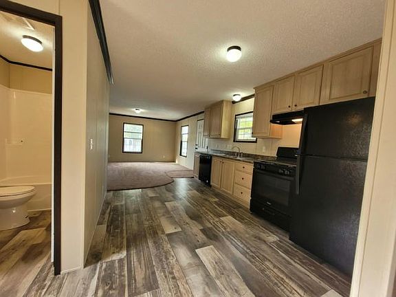 3rd image of 117 Skyline Dr #216
