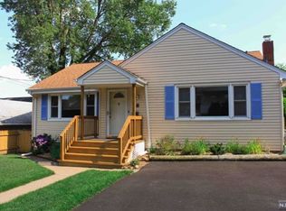 8 Karl Ave, Hawthorne, NJ 07506