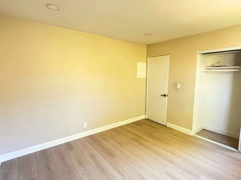 13422 Camilla St — Photo 9