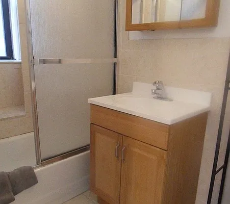 Rented by Skygroup Realty | media 18