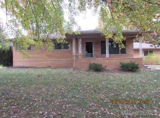 5655 Debra Dr, Shelby Township, MI 48316