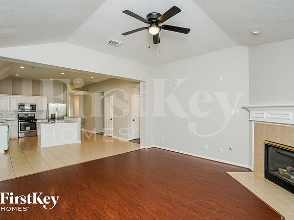 4th image of 3310 Rainport Dr