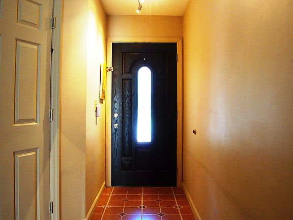 2nd image of 547 Buel Ave