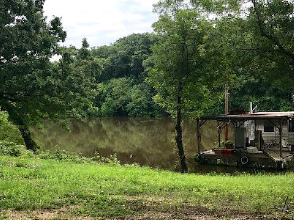2nd image of 2542 Bayou Darbonne Dr