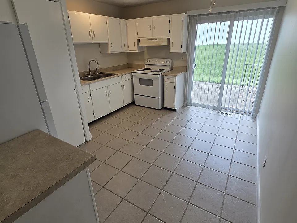 1308 Uhlwood Dr