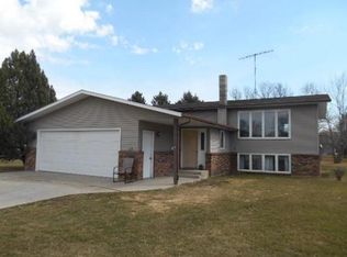 1005 Broadway St, Lisbon, ND 58054