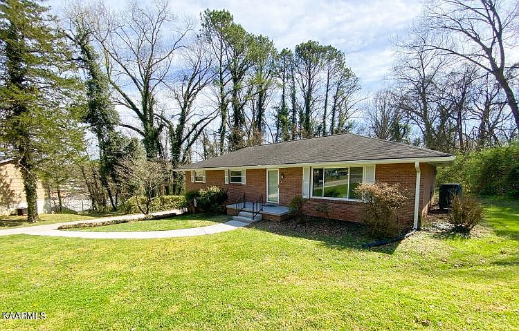 1st image of 1809 Sugarmaple Ln