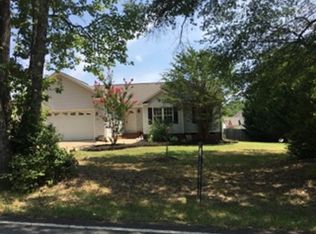 359 Old John Dodd Rd, Boiling Springs, SC 29316