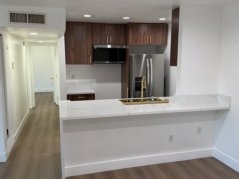 10331 Lindley Ave #209 — Photo 12