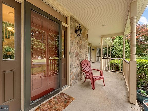 5th image of 836 Atkinson Cir