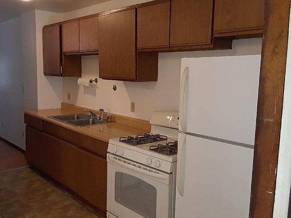 5th image of 125 E Main St #B