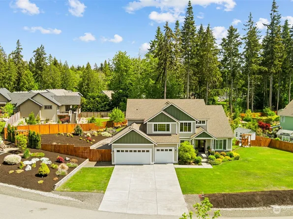 27684 McIntosh Loop NE, Kingston, WA 98346