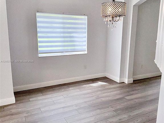 5th image of 1704 SW 101st Ter