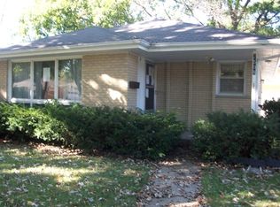 2508 Linden Ave, Waukegan, IL 60087