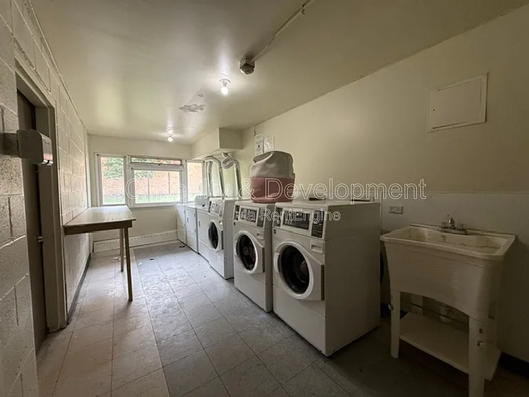 1180 Meadow Ln #206 — Photo 15