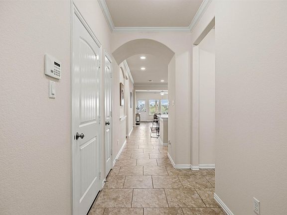 3rd image of 536 Rancho Verde Dr