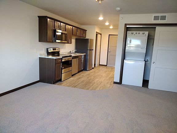 4th image of 3103 40th St S #0B-1Ba-527Sqft