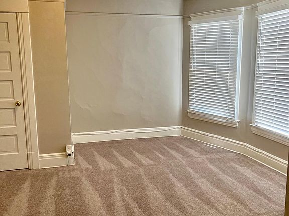 2nd image of 377 E Pearl St APT 4