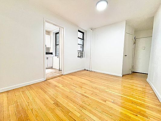 2nd image of 312 E 93rd St APT 2B