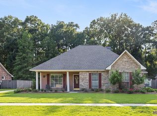 5391 Sophie Anne Dr, Zachary, LA 70791