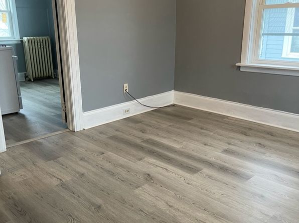 31 Greenbush St Suite 1