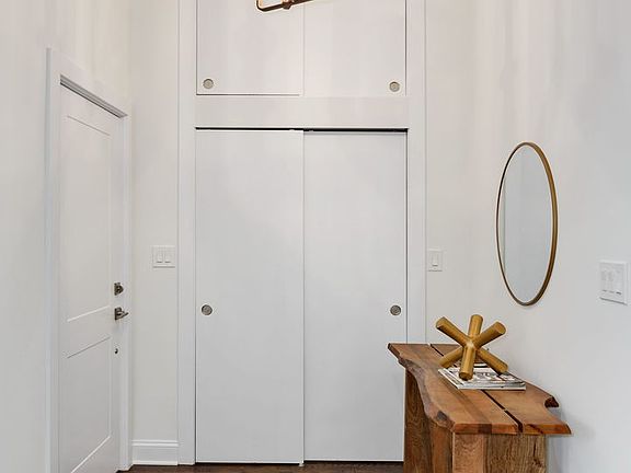 2nd image of 3025 N Sawyer Ave #1