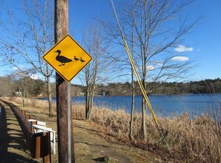 161 Lakewood Dr, Stoughton, MA 02072