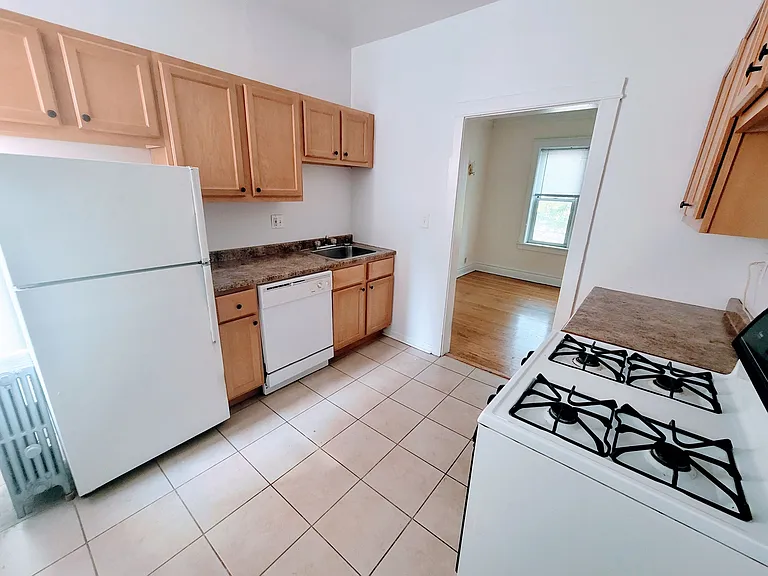 6970 Sheridan — Photo 14