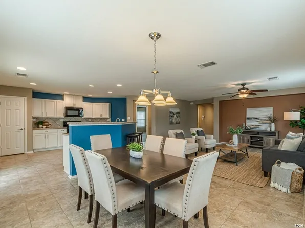 323 Joshua Hl, New Braunfels, TX 78130