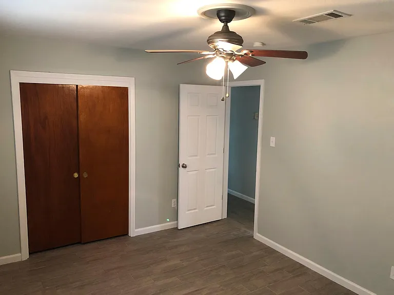 7628 Macon Dr — Photo 18